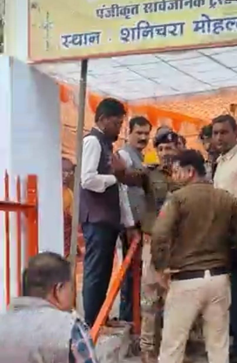 नर्मदापुरम में बसंत पंचमी पूजा के दौरान राधा कृष्ण विश्वकर्मा मंदिर में हुआ विवाद